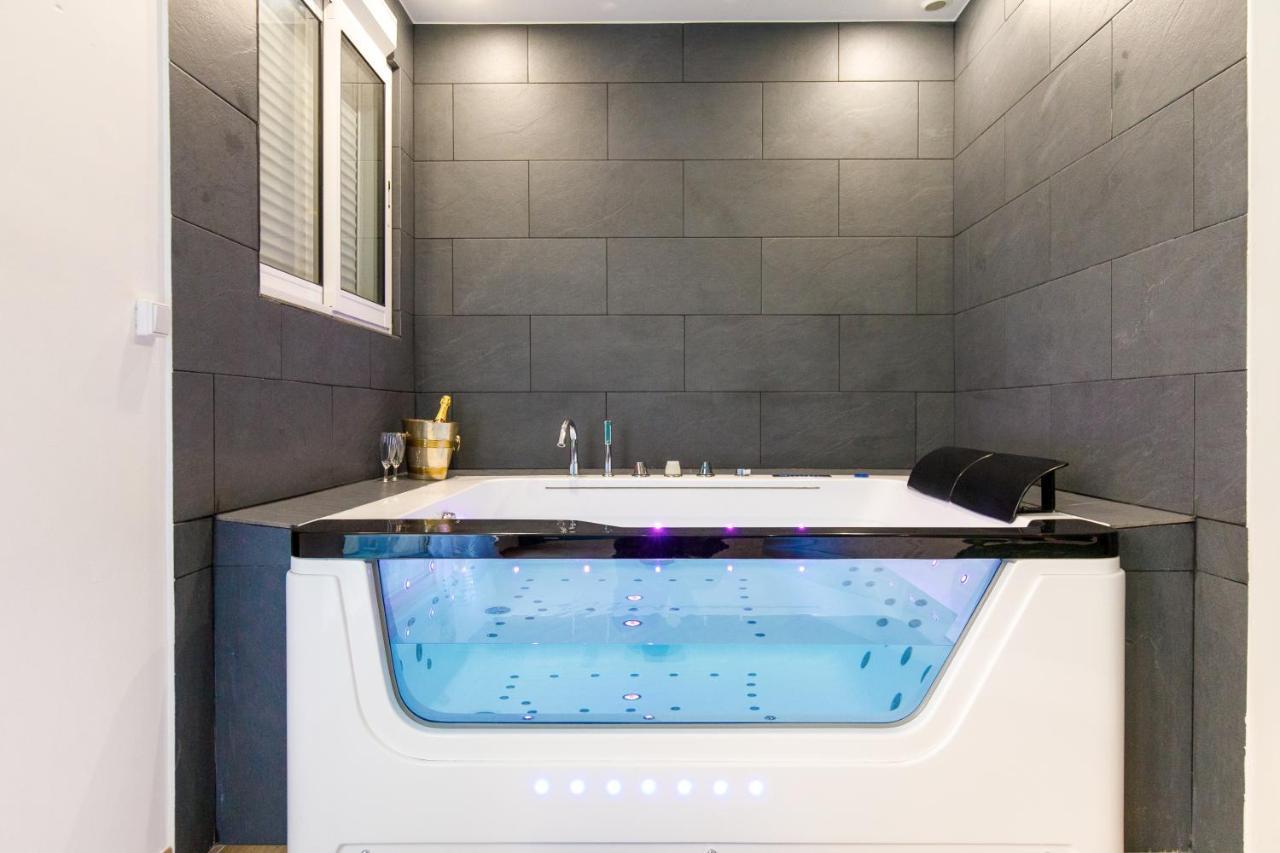 Love Suite And Spa - Cannes Dış mekan fotoğraf